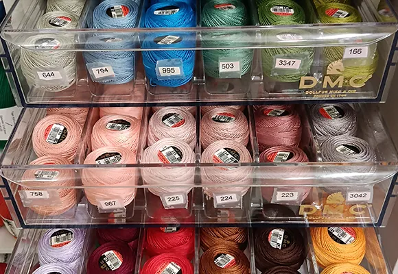 Hilos — variedad de colores